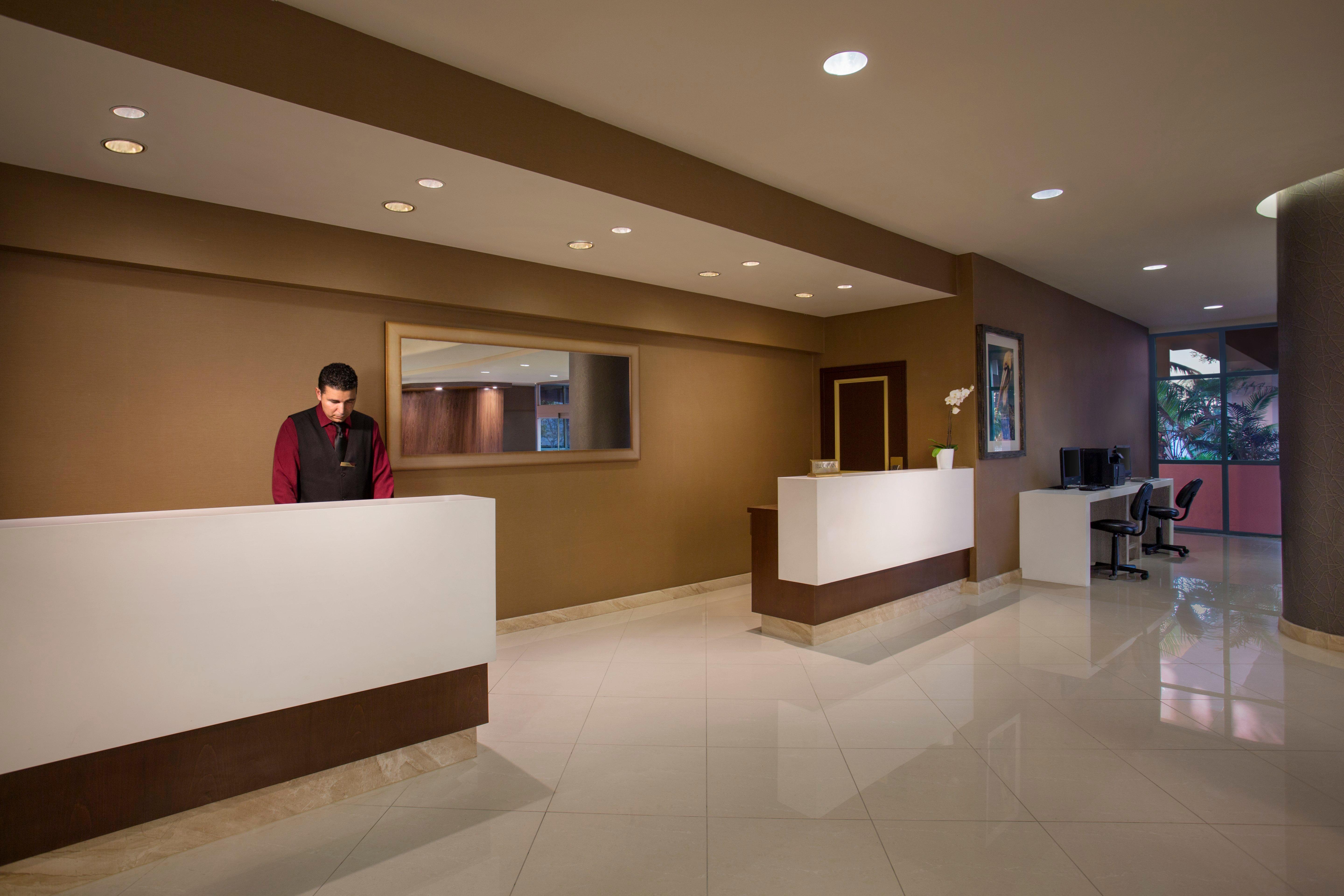 Crowne Plaza Hotel Los Angeles Harbor By Ihg Экстерьер фото