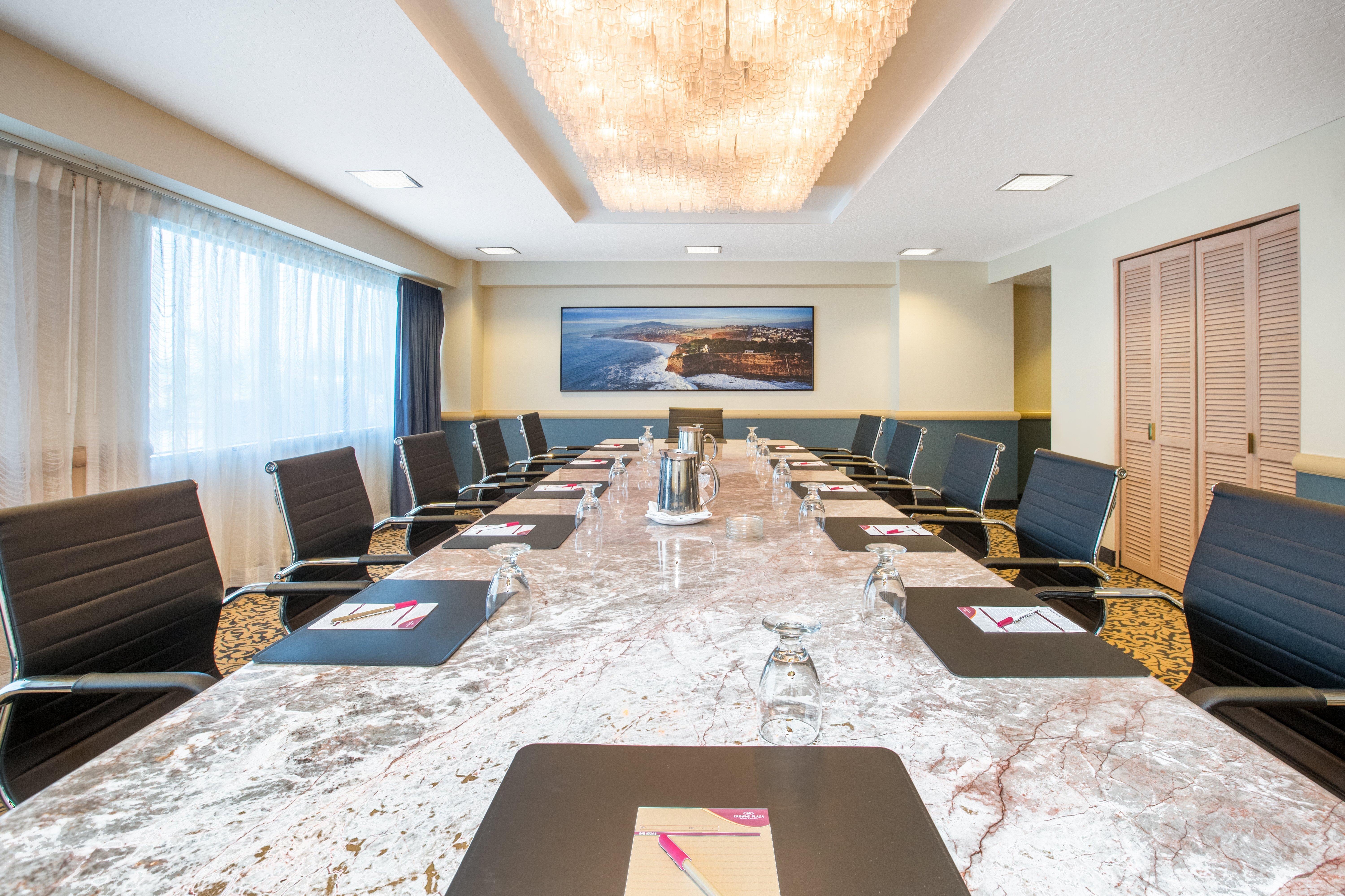 Crowne Plaza Hotel Los Angeles Harbor By Ihg Экстерьер фото