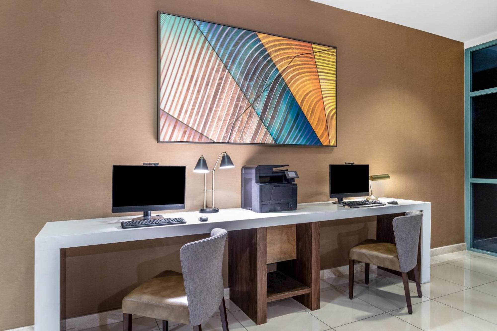 Crowne Plaza Hotel Los Angeles Harbor By Ihg Экстерьер фото